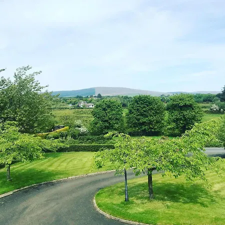 Village Couette-café 3*